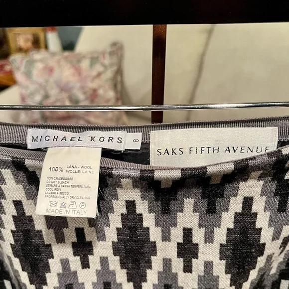 MICHAEL KORS Wool Skirt Y2K Aztec Southwestern Short Size 8 Saks Fifth Avenue - Picture 3 of 7